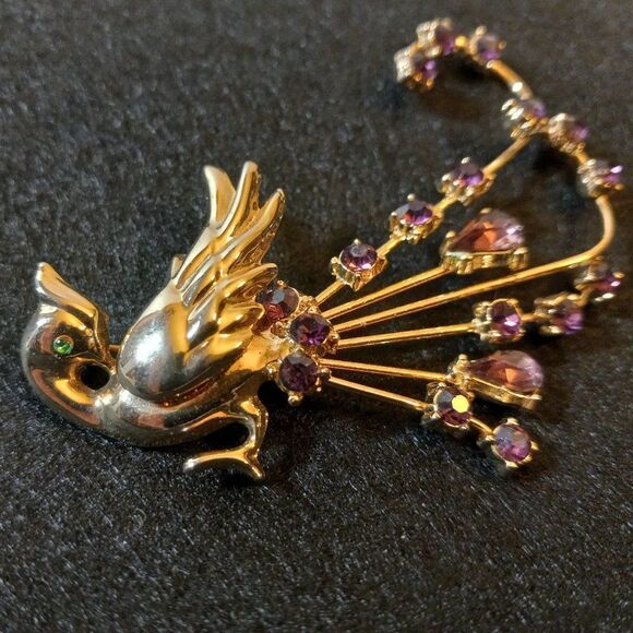 Peacock Gold Tone Metal Purple Rhinestones Brooch  Cottagecore Grandmacore - Picture 1 of 4
